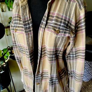 Patagonia organic cotton flannel women’s size 6
